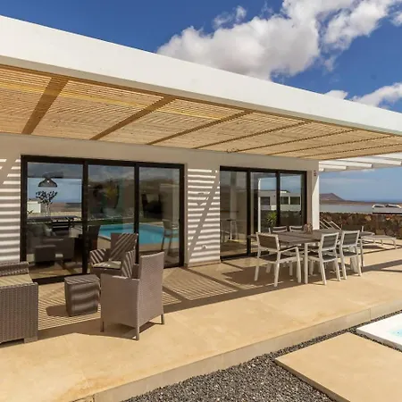 Chic Villa